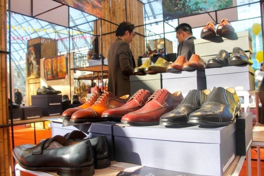 Shop bán giày tây nam tphcm giá sốc khiến cộng đồng mạng điên đảo