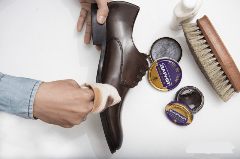 Hướng dẫn chi tiết trong việc đánh giày